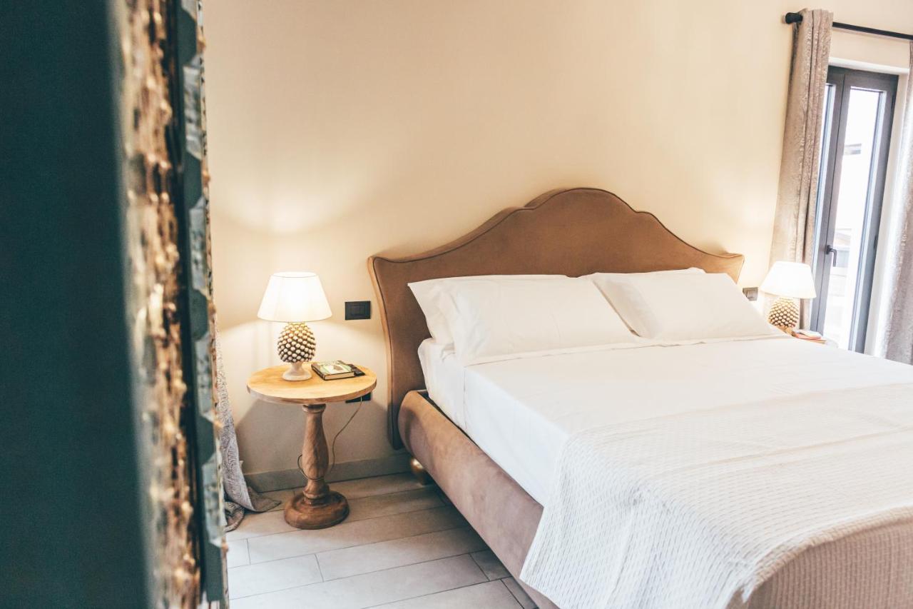 Bed and Breakfast Eksotika Oliveri Exteriér fotografie